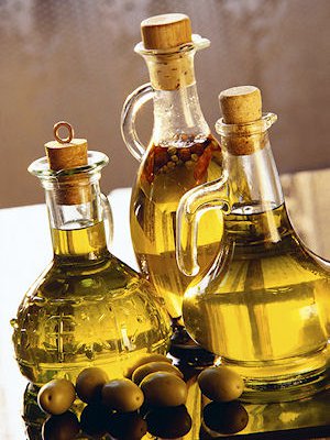 extra virgin olive oil Proprietățile uleiului de măsline